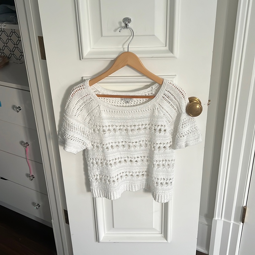 WHITE MESH SUMMER SHIRT - size small - perfect condition